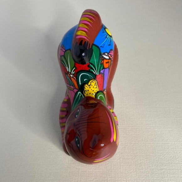 Isidoro Mix Hand Painted Sculpted Clay Cat Figurine - Picture 3 of 9